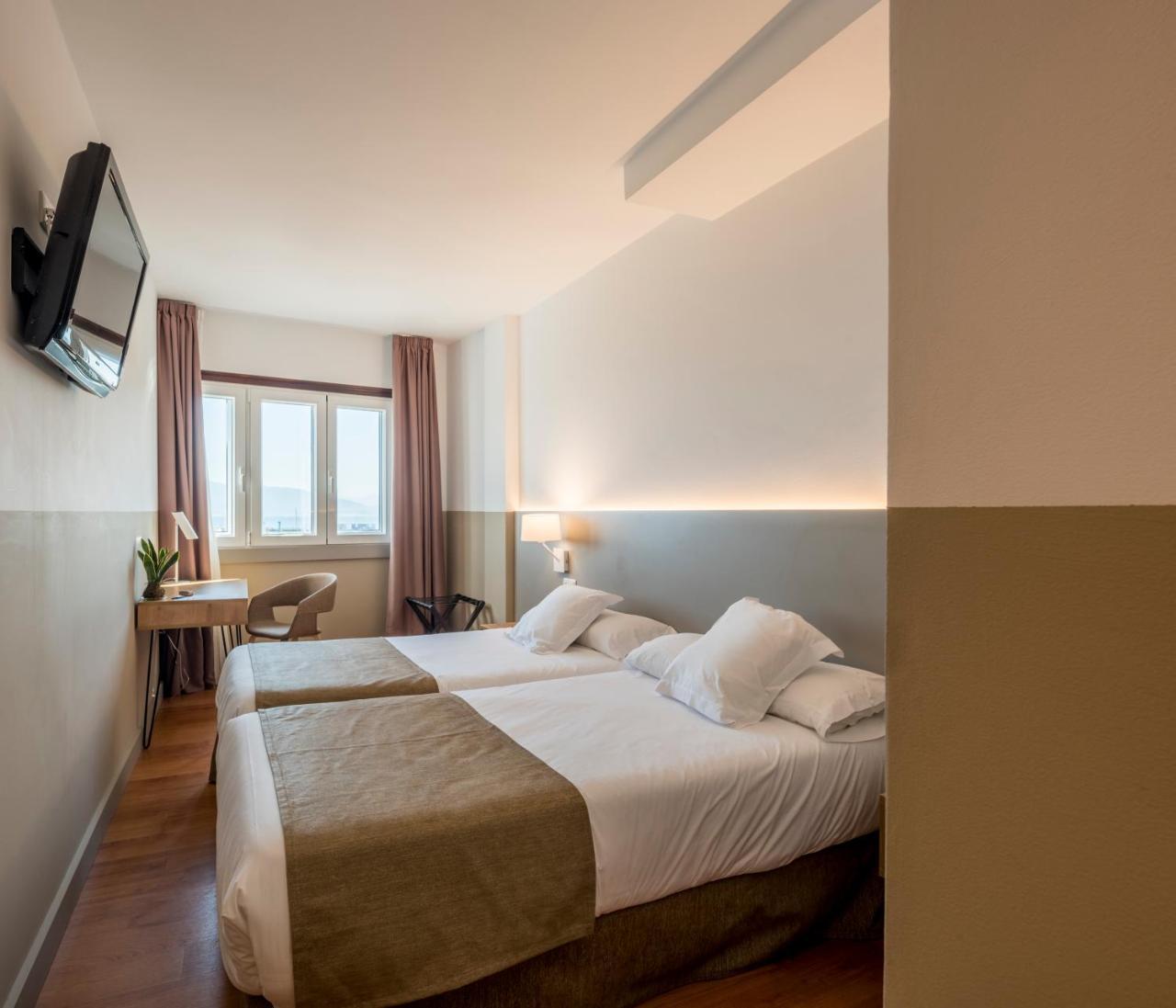 Hotel Airinos 3* Cangas do Morrazo Dış mekan fotoğraf